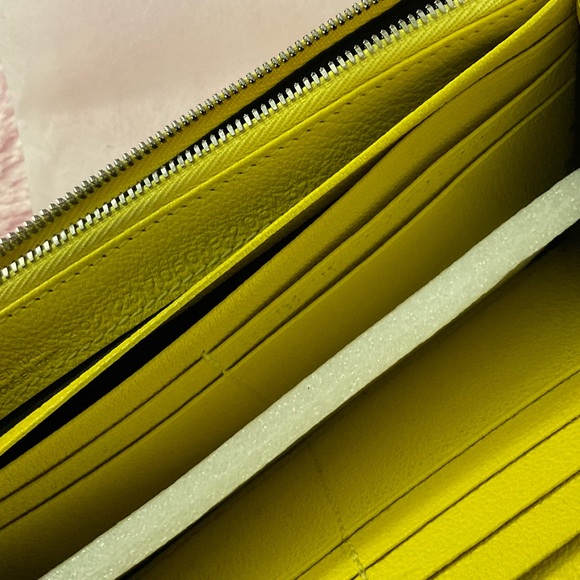 Balenciaga Wallet - Picture 3 of 4